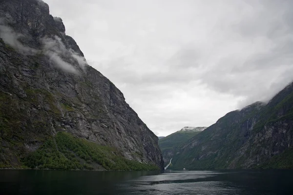 Geirangerfjorden, More og Romsdal, Norvegia — Foto Stock