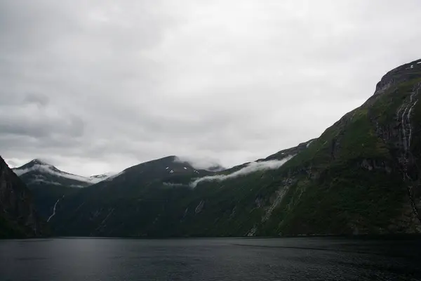 Geirangerfjord, more og romsdal, norwegen — Stockfoto