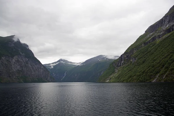 Geirangerfjorden, More og Romsdal, Norway — Stockfoto