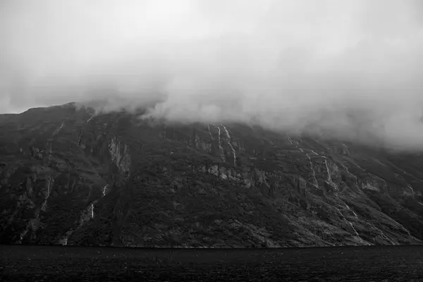 Geirangerfjorden, More og Romsdal, Norway — Stockfoto