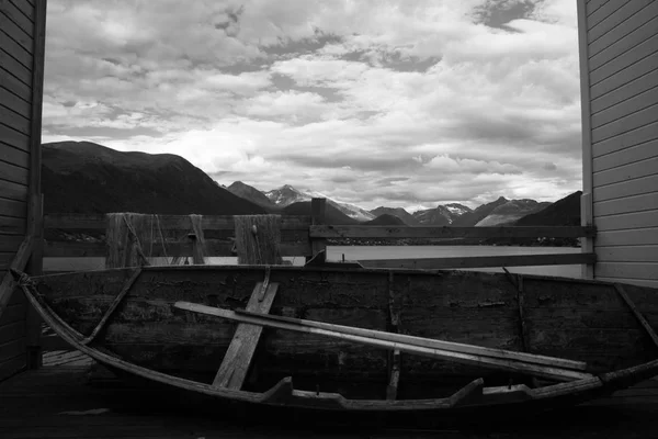 Isfjord bei Ondalsnes, Vestlandet, Norway — Stockfoto