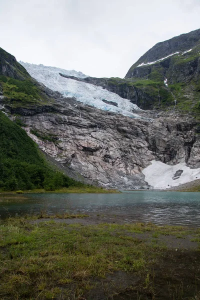 Glaciar Boyabreen, Fjaerland, Noruega — Foto de Stock