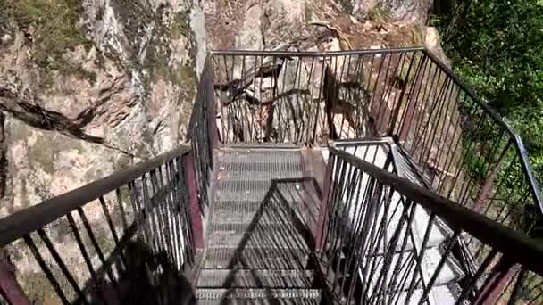 Die Rastenbachschlucht Kalterer See Südtirol Italien Ist Ein Fantastisches Naturschauspiel — Stockvideo