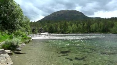 Nehir Rauma şehrin Bjorli Oppland, Norveç.