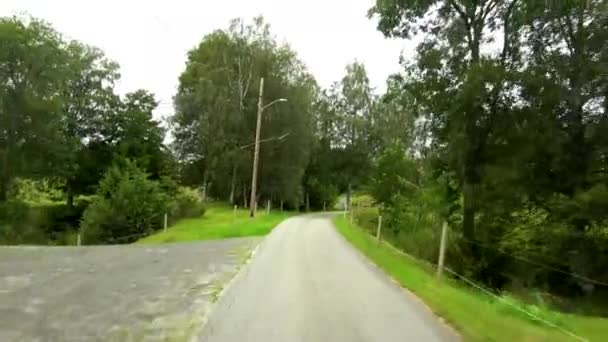 Conduzca Agosto Por Carretera Campo Fv182 Iglesia Pentagrama Rodven Noruega — Vídeos de Stock