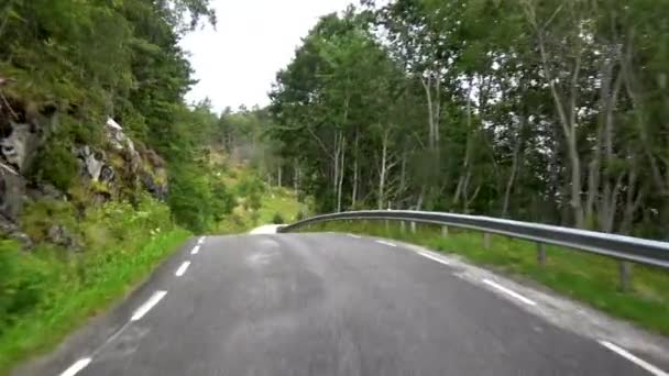 Fahrt August Auf Der Landstraße Fv182 Nach Stabkirche Rodven Norwegen — Stockvideo