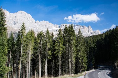 Rosengarten İtalyan Catinaccio, Kuzey İtalya'nın Dolomites bir massif grubudur