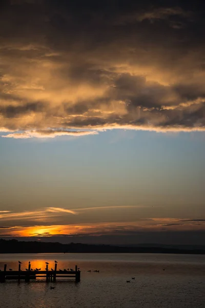 Zonsondergang op de Lake Steinhude, Duitsland — Stockfoto