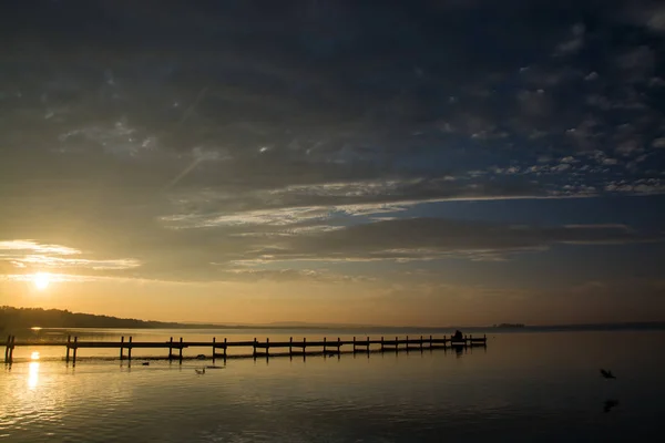 Sonnenuntergang am steinhuder see, deutschland — Stockfoto