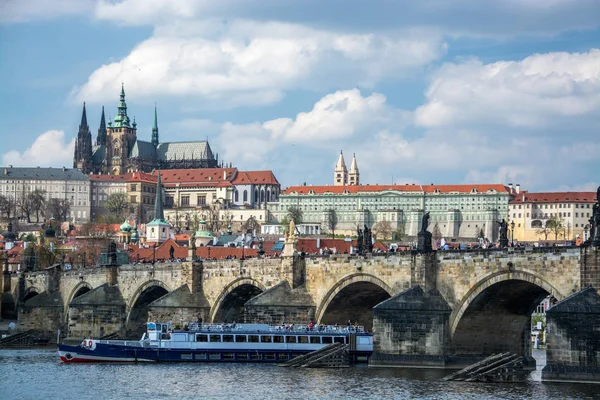 Karlův most, Praha, Česká republika — Stock fotografie