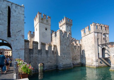 Scaligero Kalesi, sirmione, İtalya