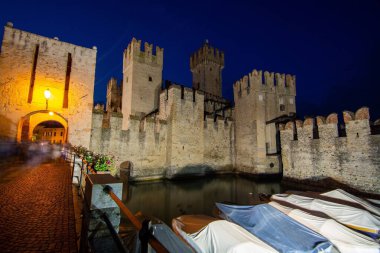 Scaligero Kalesi, sirmione, İtalya