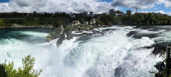 Rijnwatervallen van Schaffhausen, Zwitserland — Stockfoto
