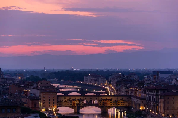 イタリア・フィレンツェのヴェッキオ橋 — ストック写真