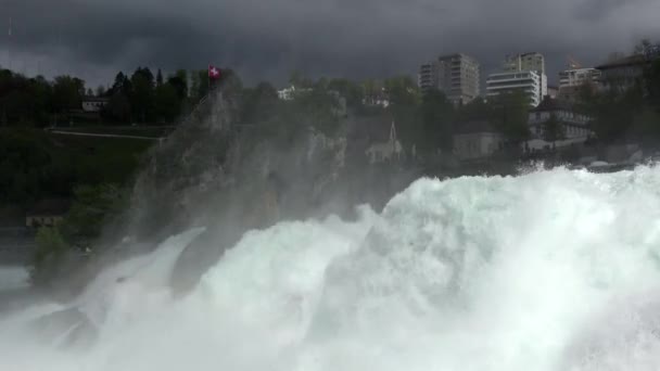 Rhen Falls Ett Vattenfall Beläget Schweiz Och Det Mäktigaste Vattenfallet — Stockvideo