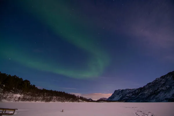 Una Aurora Boreal Veces Conocida Como Luces Polares Auroras Boreales —  Fotos de Stock