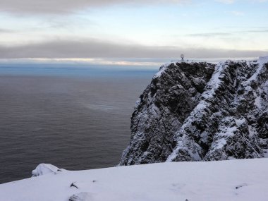 Kuzey Burnu, Norveç 'in Mageroya adasının kuzey kıyısında yer alan bir pelerindir. Pelerin Norveç 'in Troms og Finnmark ilçesine bağlı Nordkapp Belediyesi' nde bulunmaktadır..