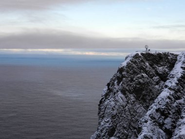Kuzey Burnu, Norveç 'in Mageroya adasının kuzey kıyısında yer alan bir pelerindir. Pelerin Norveç 'in Troms og Finnmark ilçesine bağlı Nordkapp Belediyesi' nde bulunmaktadır..
