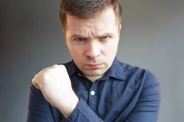 Caucasian man looking seriously forward — Stock Photo, Image