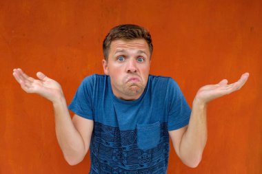 emin beyaz adam ellerini atar