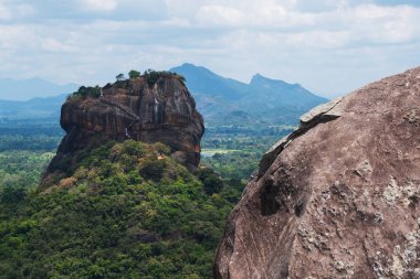 Sigiriya kaya aslan Rock görünümü .