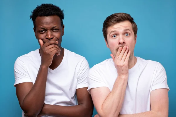 Two Shocked Men Look Amazement Camera Cant Believe Failure Stand — Stock Photo, Image