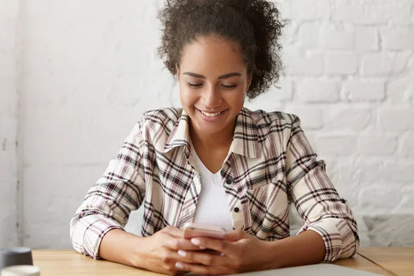 woman being glad to receive message