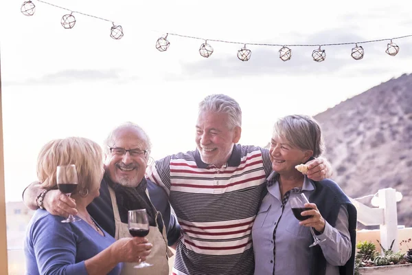 Groep Van Senioren Twee Paren Blijven Togheter Plezier Hebben Enjoing — Stockfoto