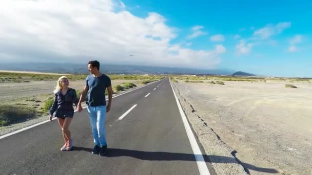 Young Couple Love Hiking Country Road — Stock Video