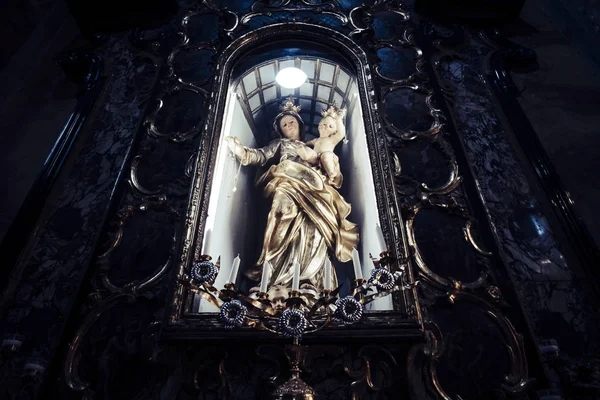 Ícone Madonna Igreja Mulher Cristã Com Luz Escura Para Conceito — Fotografia de Stock