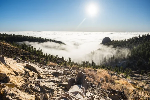 Man People Point View Legs Shoes Valley Beautiful View Clouds — Stock Photo, Image