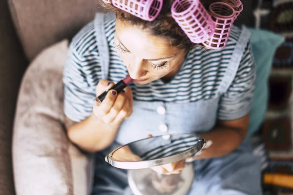 Beauty Make Aktivität Hause Menschen Konzept Niedliche Erwachsene Kaukasische Frau — Stockfoto