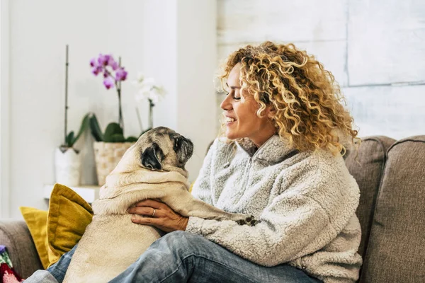 Home Pet Therapy Dog Owner Happy Caucasian Woman Have Fun — Stock Photo, Image