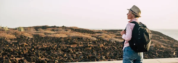 Мбаппе Приключенческие Люди Образ Жизни Открытом Пейзаже Красивое Место — стоковое фото