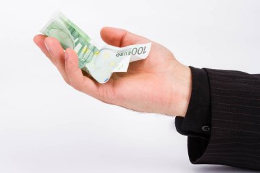 100 Euro elini tutar