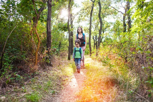 Viaje mamá y bebé — Foto de Stock