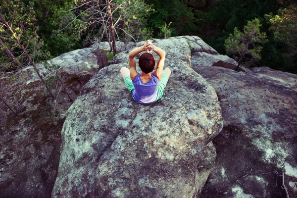 Yoga sur l'air frais . — Photo