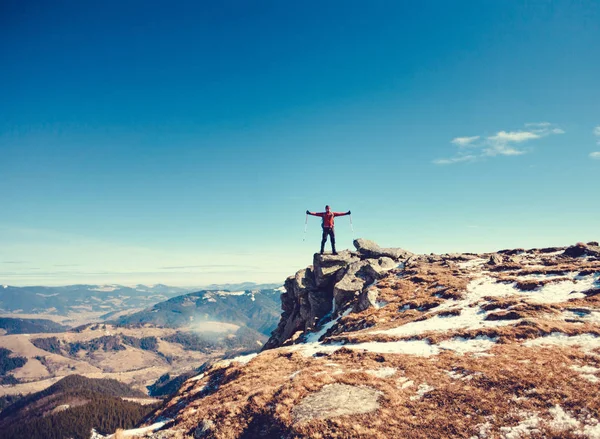 Bergsteiger an der Spitze. — Stockfoto