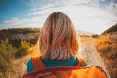 cebolla cortada por la mitad.