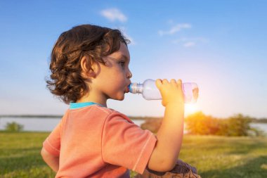 Çocuk içecek su