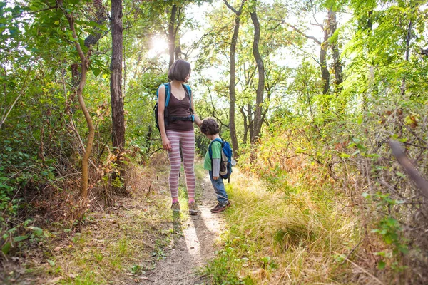 Viaje mamá y bebé — Foto de Stock