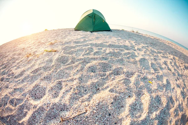 Tenda sulla spiaggia. — Foto Stock