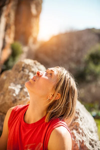 Retrato de una mujer. — Foto de Stock