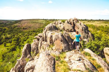 Dağlarda yürüyüş..