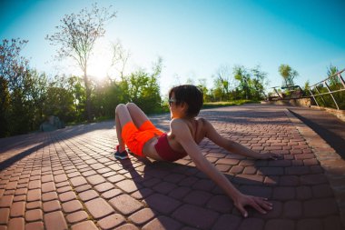 Yoga, şehrin sokaklarında.
