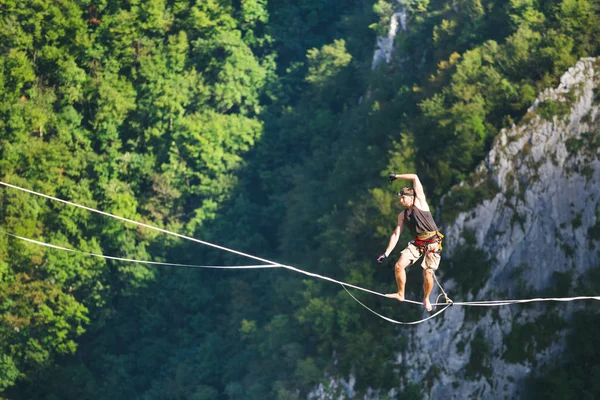 A hegyekben Highline. — Stock Fotó