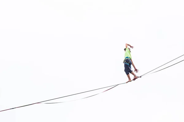 Highliner auf weißem Hintergrund. — Stockfoto