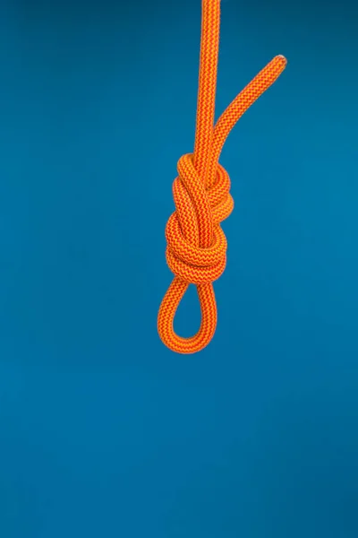 Orange Kletterseil Kletterausrüstung Knoten Acht Schlinge Zuverlässiger Knoten Für Verzögerungen — Stockfoto