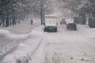 Rusya, Moskova - 4 Şubat 2018. Moskova cityscape kar yağışı sırasında