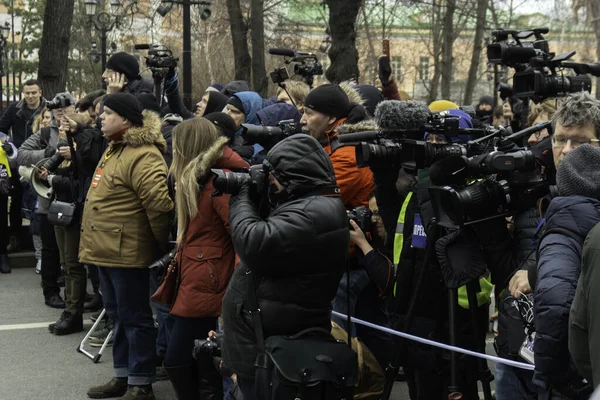 Moscú Rusia Febrero 2020 Grupo Fotógrafos Periodistas Que Trabajan Marcha — Foto de Stock